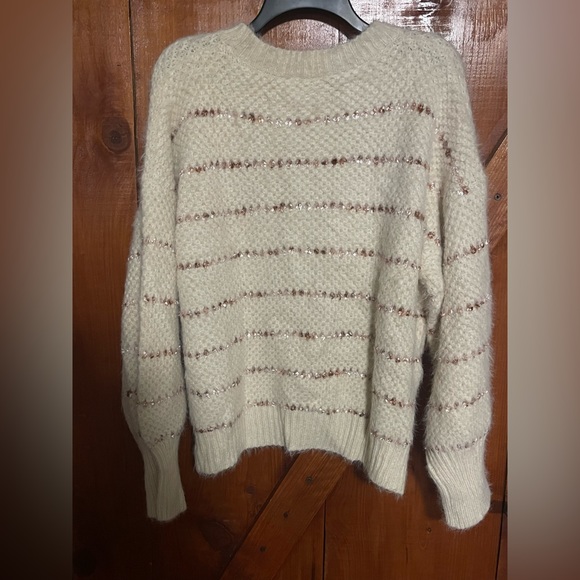 Geegee Fuzzy Sweater Sz L - Picture 4 of 8